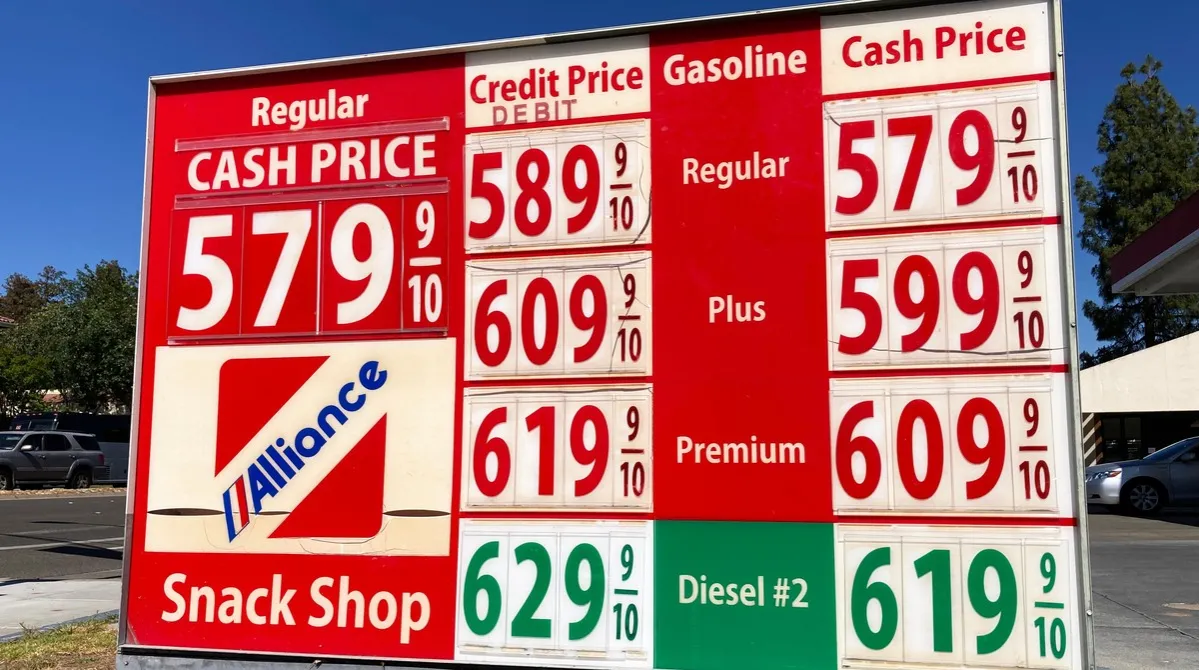 Mapa cen paliw w USA według stan&oacute;w