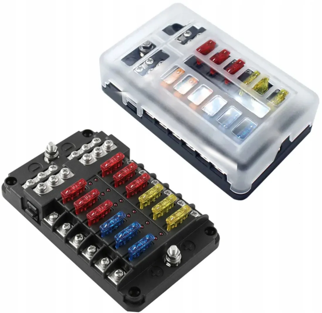 skrzynka bezpiecznik&oacute;w samochodowych