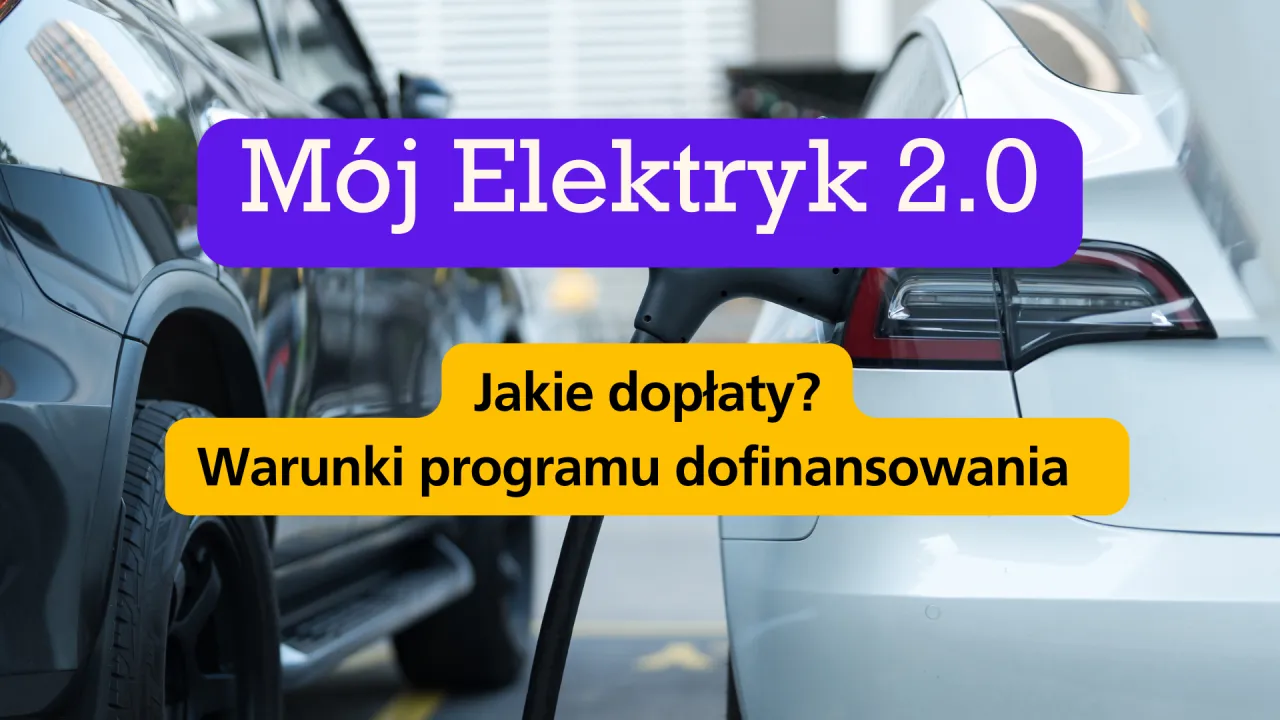 Mój Elektryk 2.0: jakie dopłaty i warunki programu dofinansowania? Dwa samochody elektryczne podłączone do ładowania.