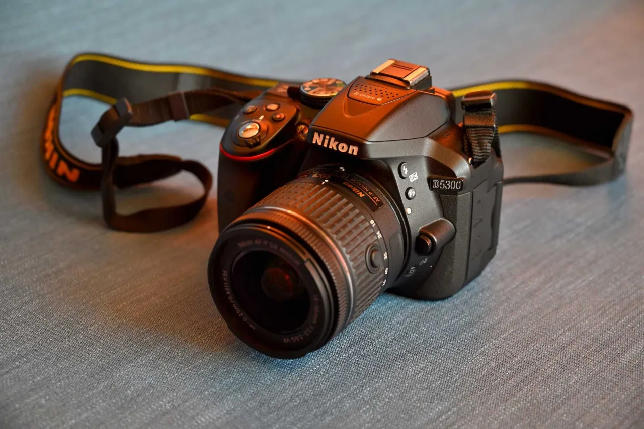 Nikon D5300 korpus i obiektyw