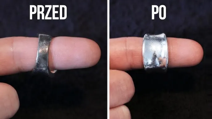 Srebrna biżuteria przed i po czyszczeniu metodą elektrochemiczną