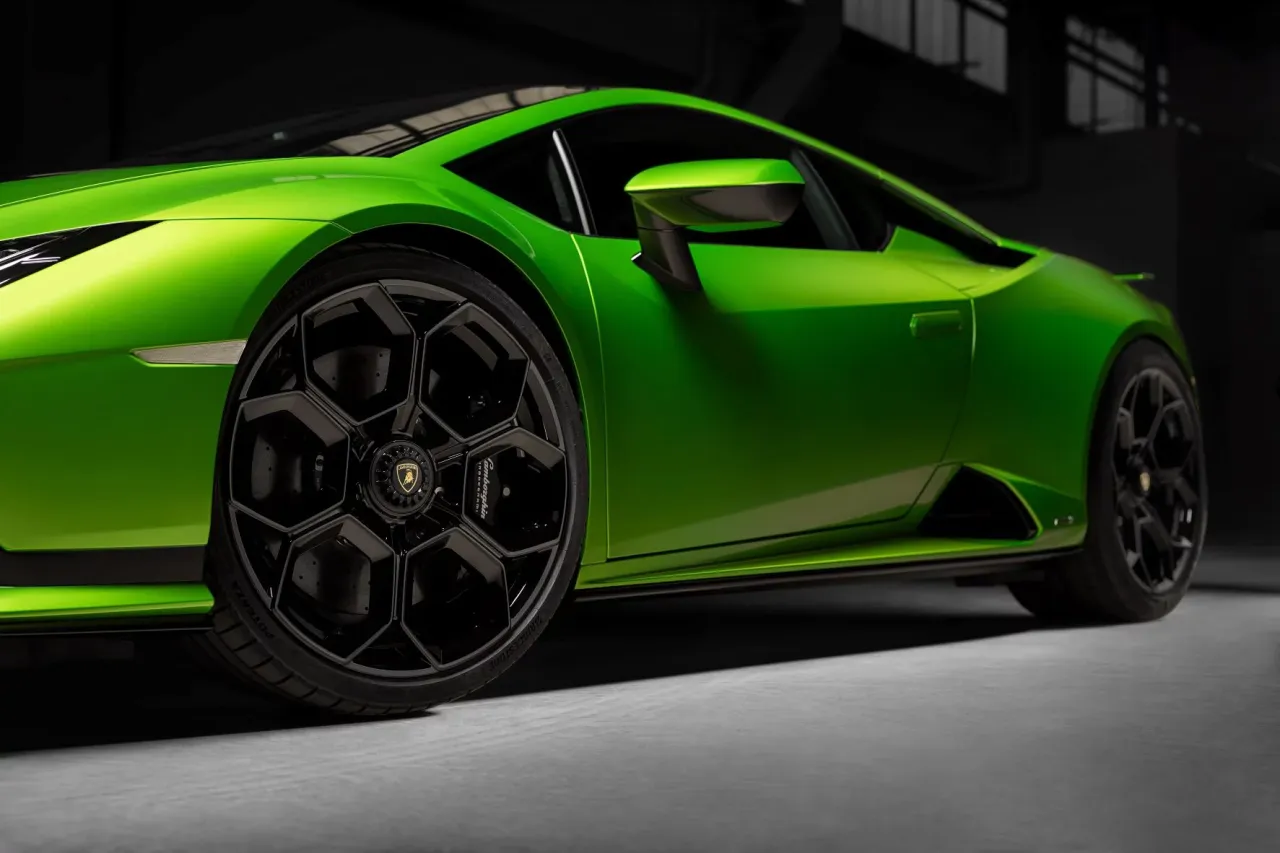 Lamborghini Huracan wolnossący silnik V10