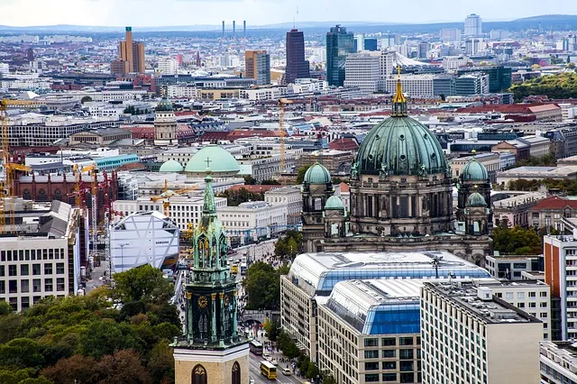 Zdjęcie Na co uważać w Berlinie: unikaj zagrożeń i kradzieży podczas zwiedzania