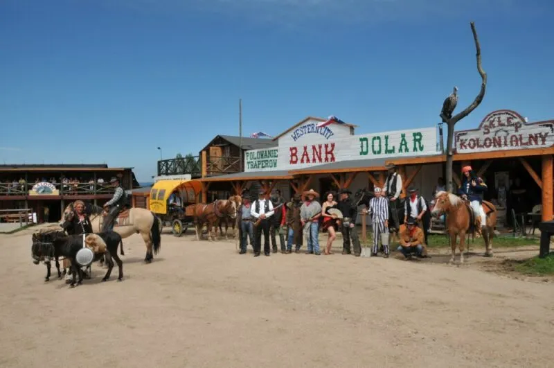 Western City Ścięgny, Huta Szkła Julia, Karkonoskie Drezyny, Gigantei