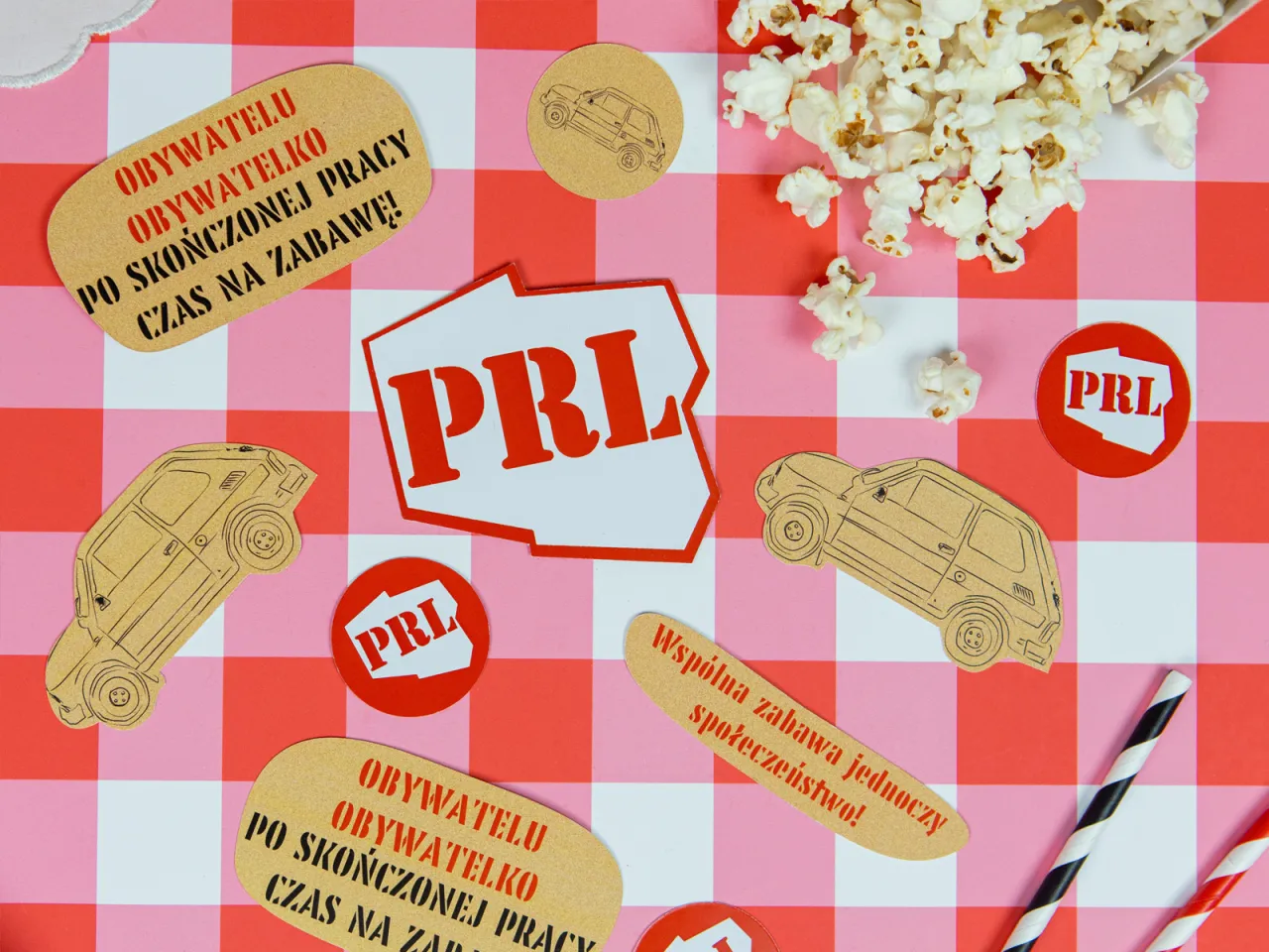 Dekoracje PRL kolory materiały