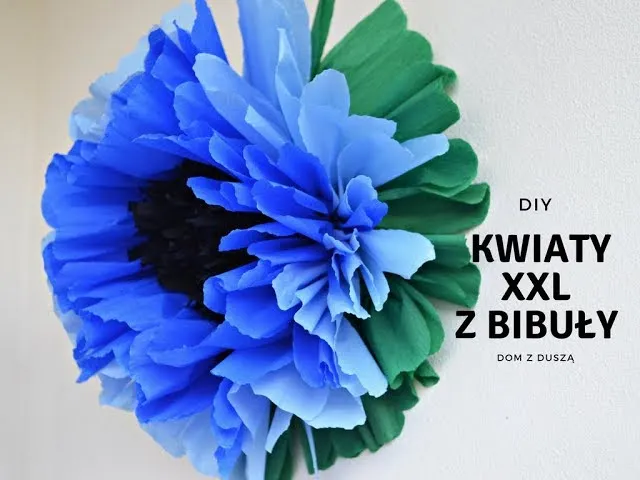 dekoracje z kwiatów z bibuły