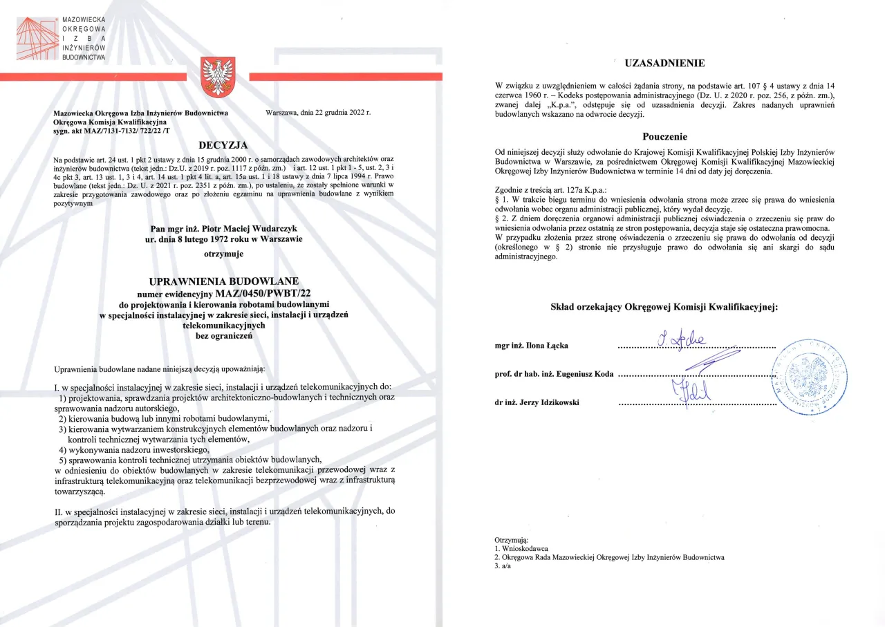 specjaliści z uprawnieniami budowlanymi i instalacyjnymi