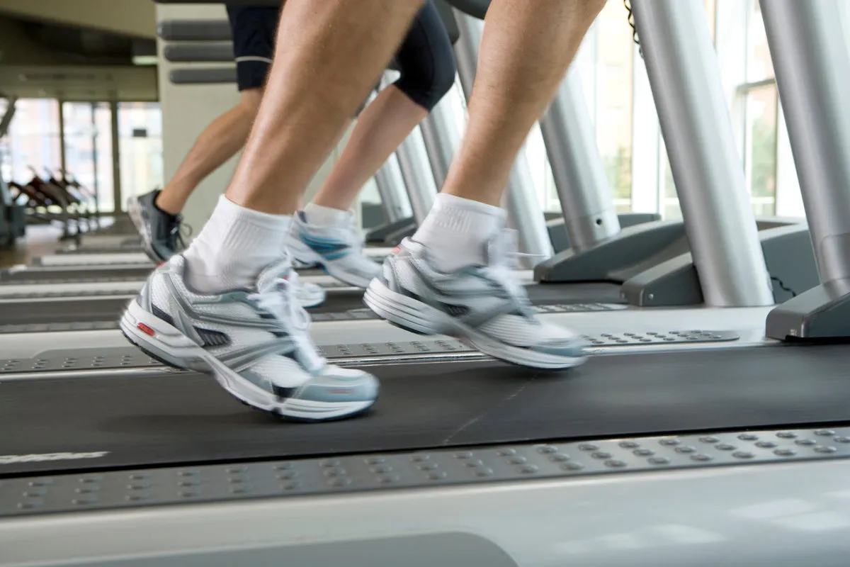 Bieżnia elektryczna i bieżnia magnetyczna por&oacute;wnanie