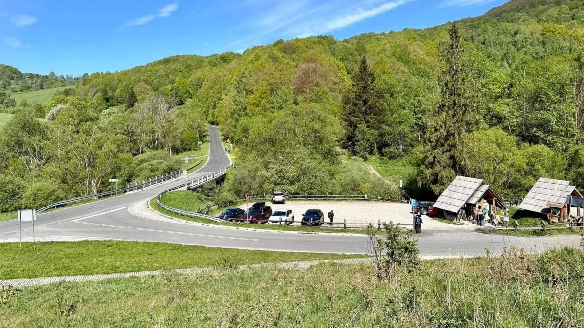 Parkingi Bieszczady Wołosate Ustrzyki Górne