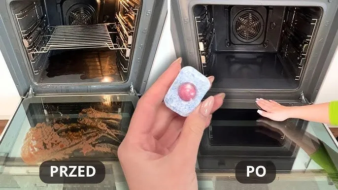 czyszczenie piekarnika parą z kostką do zmywarki