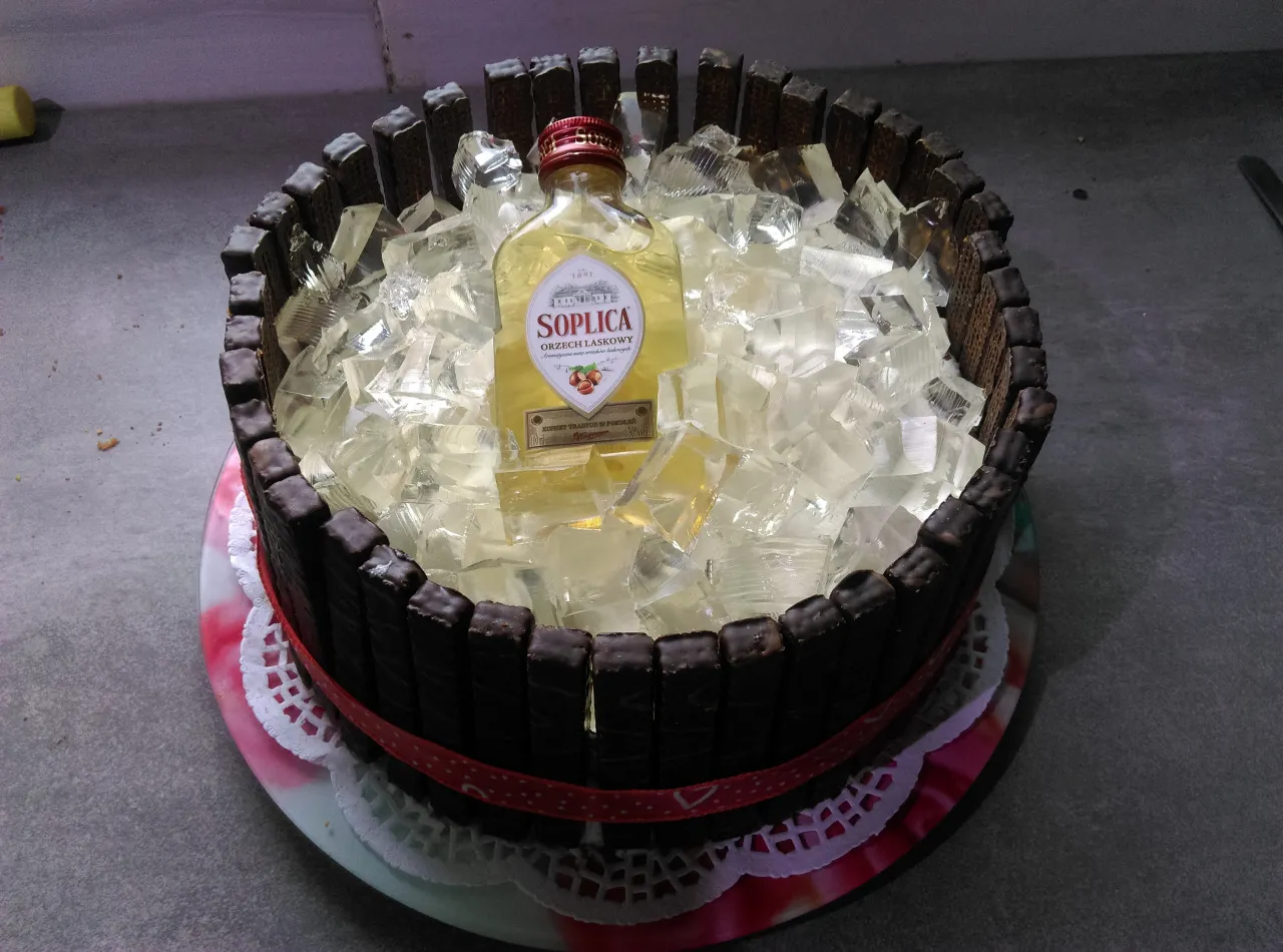 Inspiracje torty z butelek alkoholu