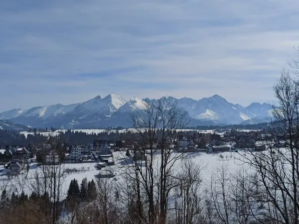 Bukowina Tatrzańska widok ogólny z Tatrami