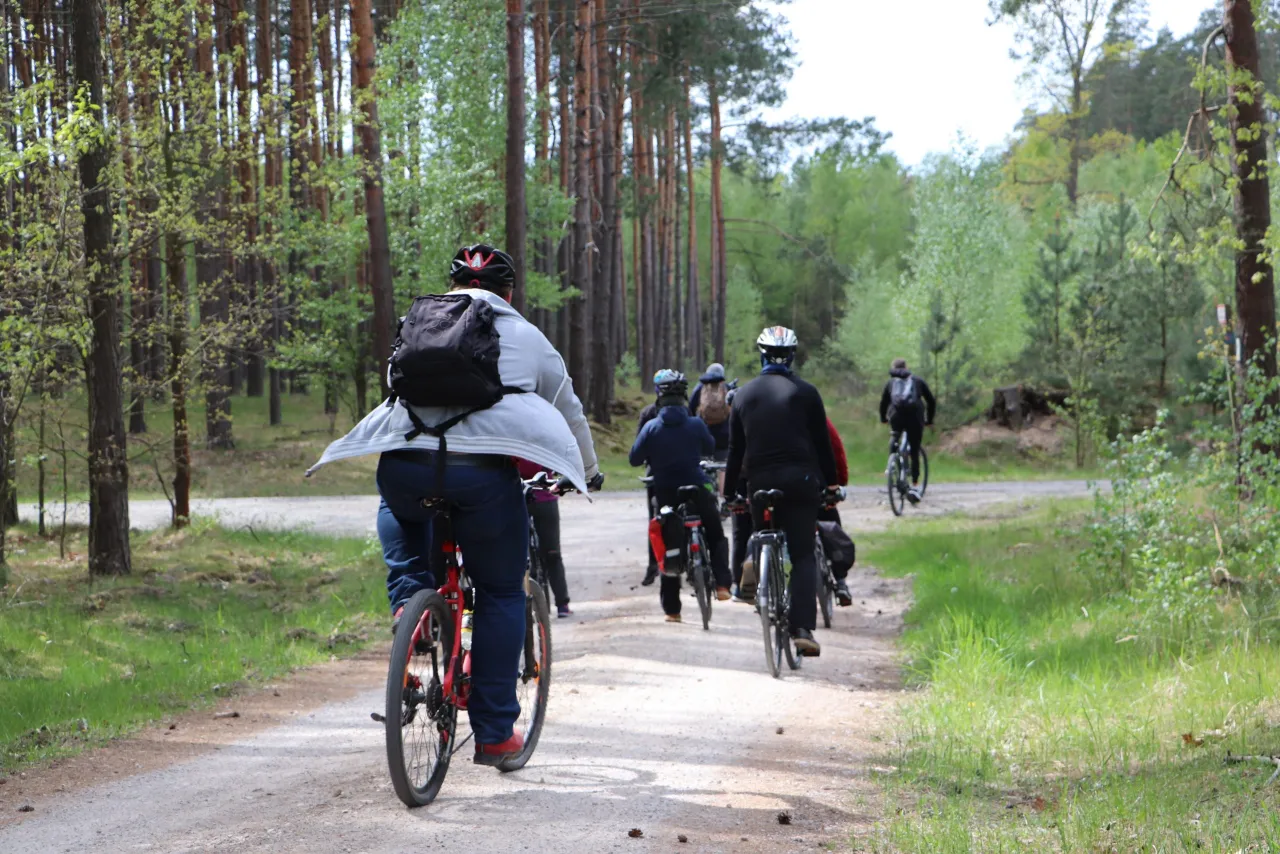 Rowerzysta na szosie ile kalorii spala
