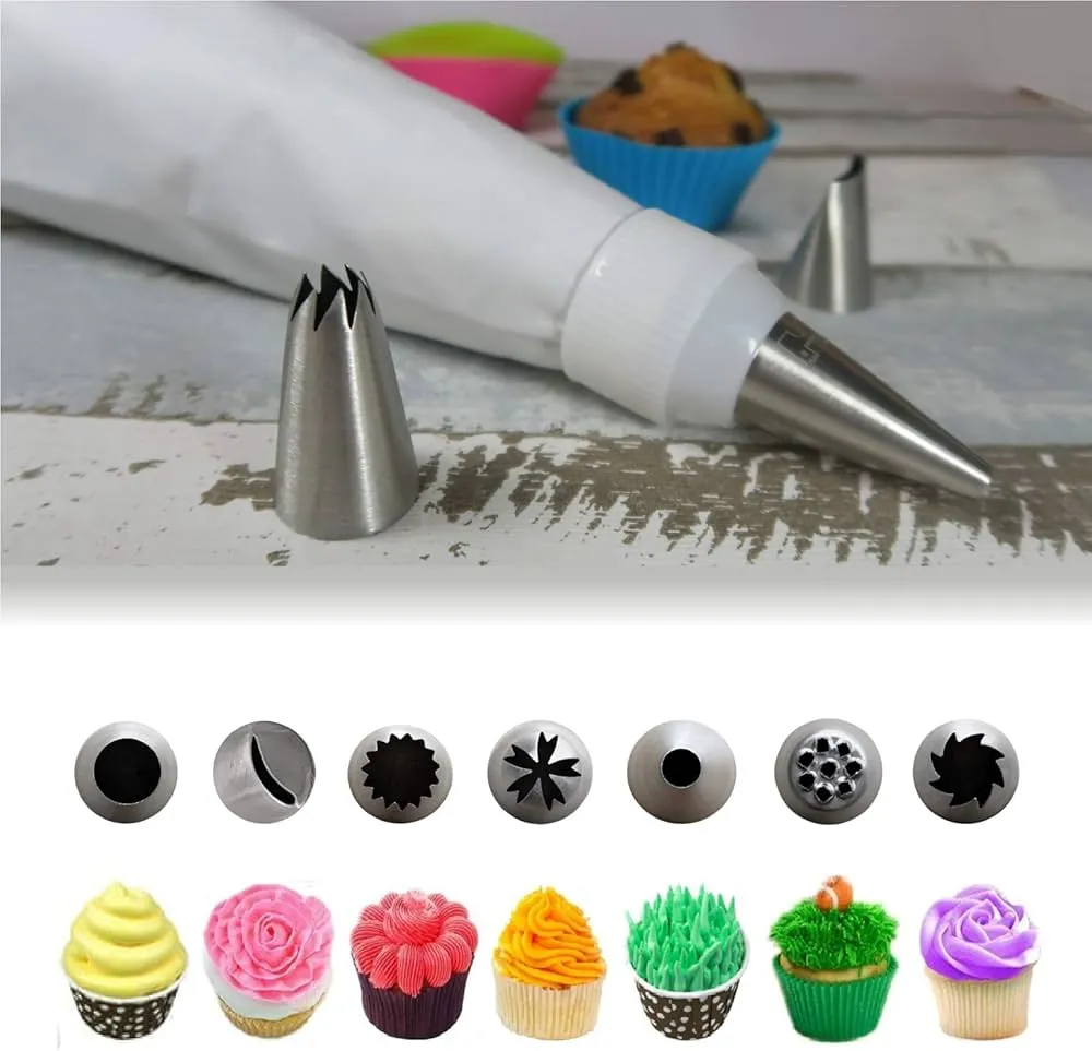 dekorowanie babeczek rękawem cukierniczym