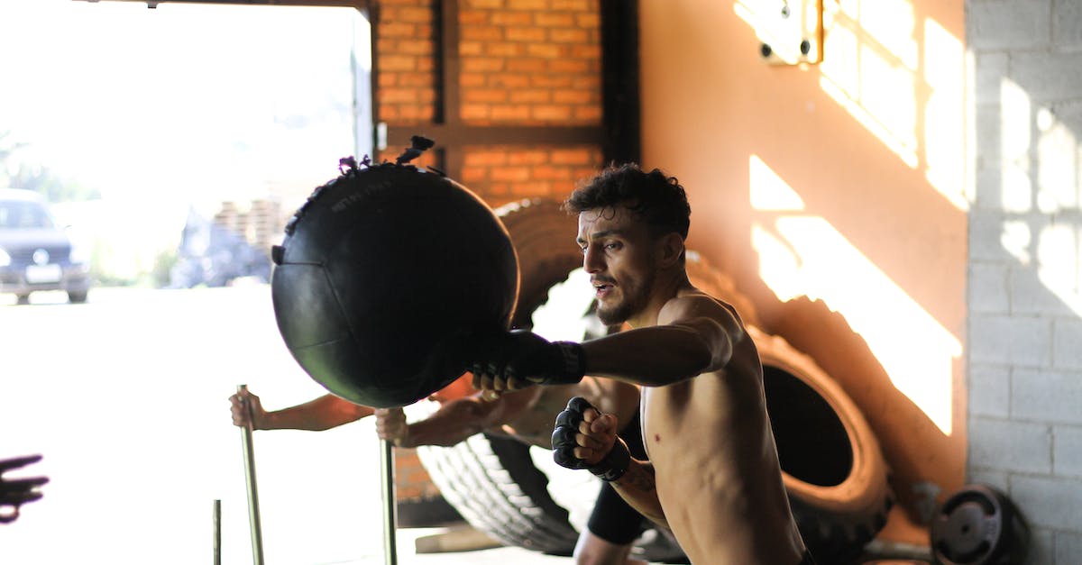 Podziemny krąg - Fight Club w świecie MMA