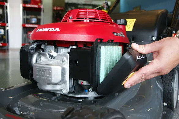 zapchany filtr powietrza kosiarka