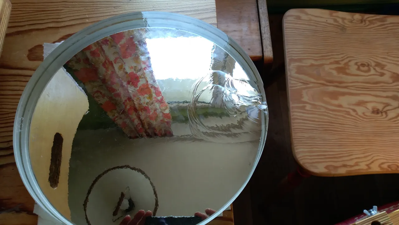 Naprawa zardzewiałego lustra