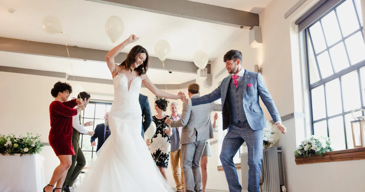 czego nie zakładać na wesele w USA