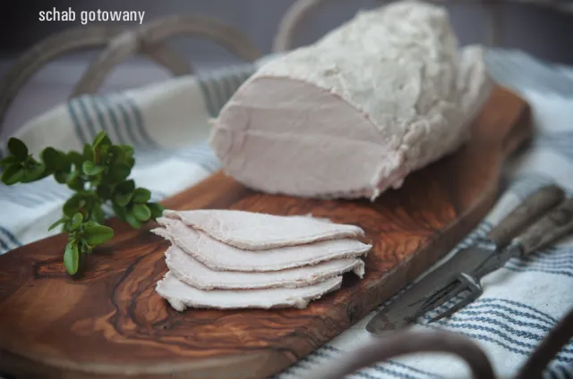 Zdjęcie Ile kalorii ma schab gotowany? Zaskakujące fakty o jego kaloryczności