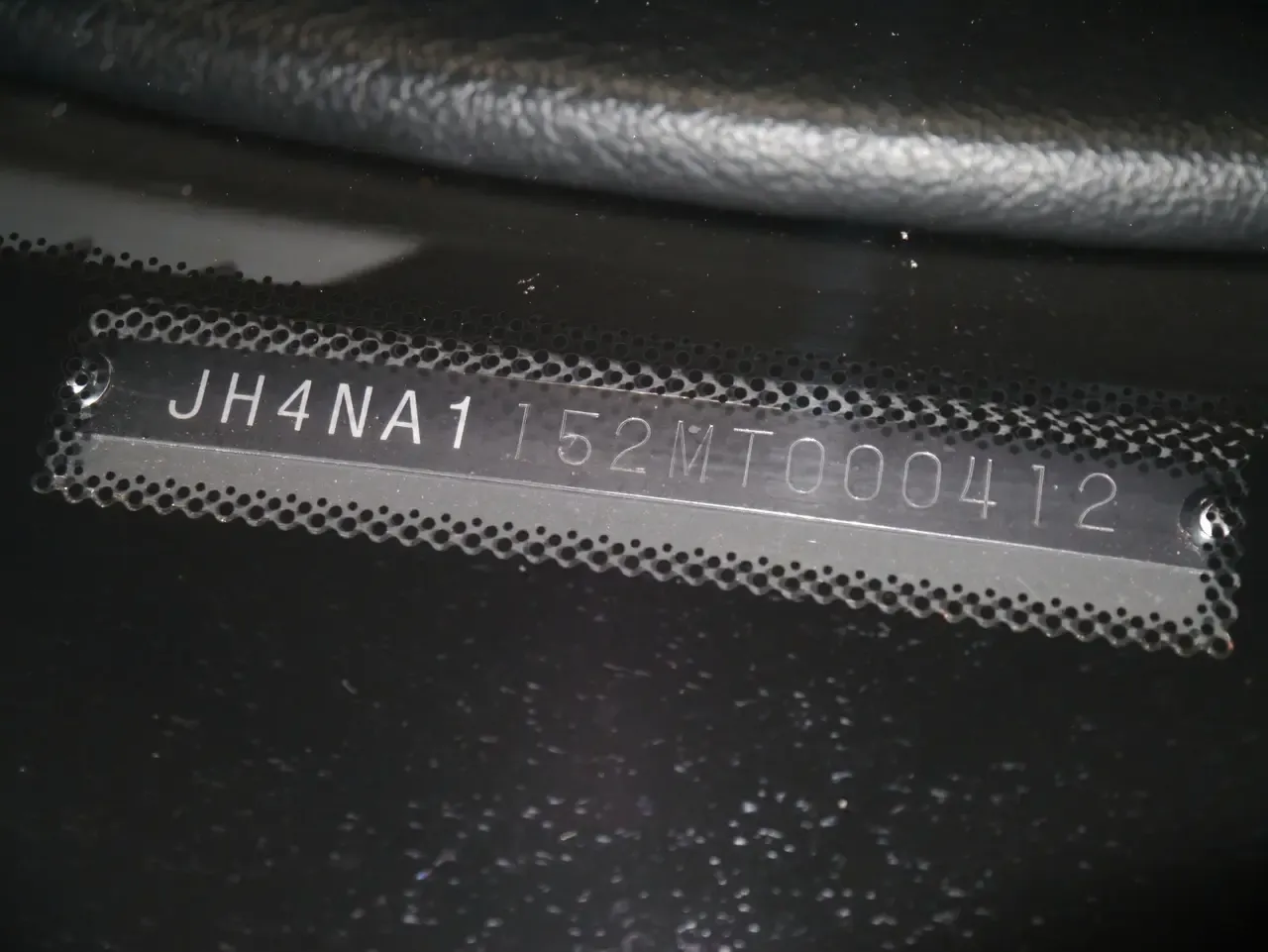 Numer VIN JH4NA1152MT000412. Potrzebny do ubezpieczenia OC niezarejestrowanego auta.