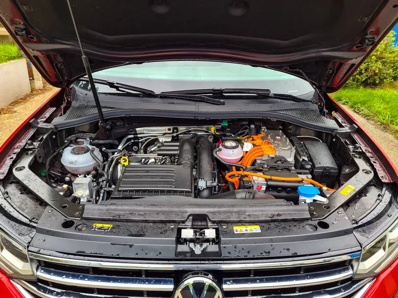 Volkswagen Tiguan eHybrid silnik i bateria