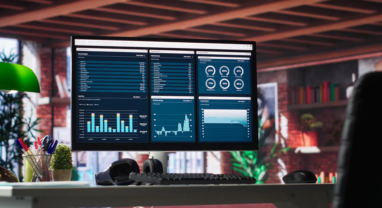 wykres historii kredytowej na ekranie komputera