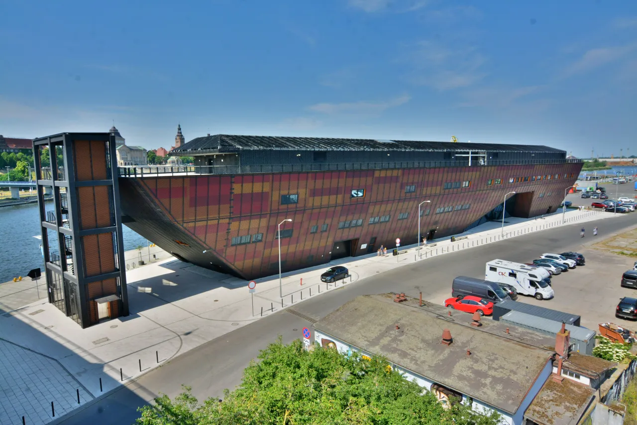 Morskie Centrum Nauki Szczecin z zewnątrz