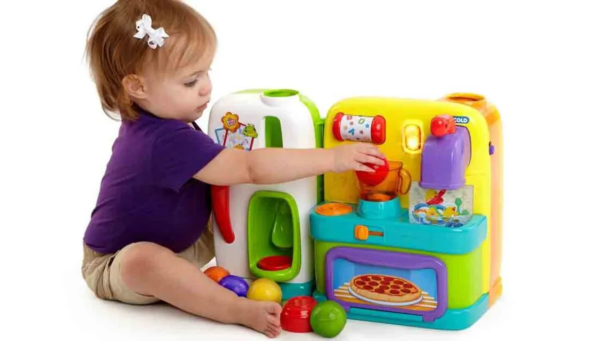 drewniane i plastikowe zabawki dla rocznego dziecka