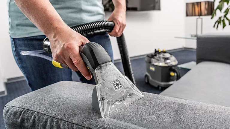 Odkurzacz piorący do kanapy