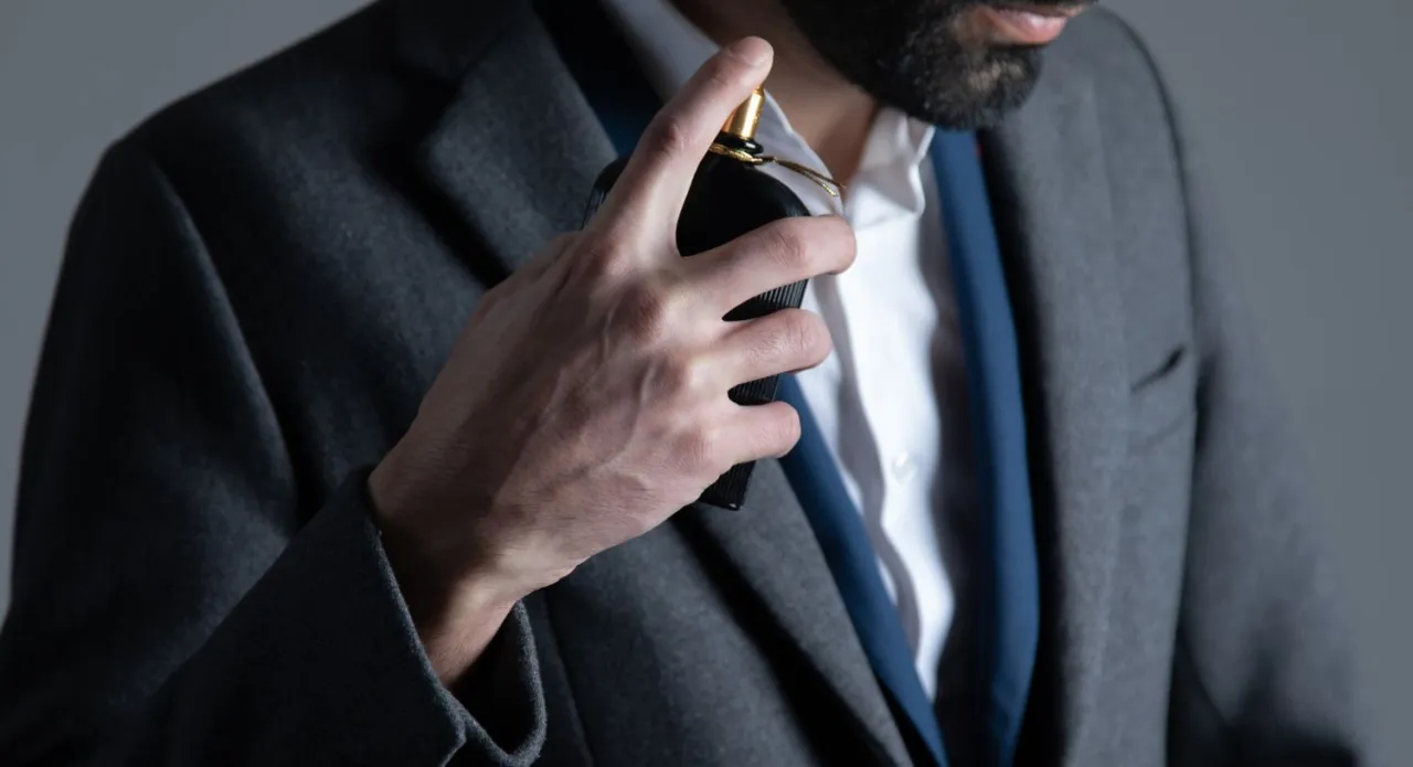 Zdjęcie Tester perfum czy woda toaletowa? Poznaj kluczowe różnice