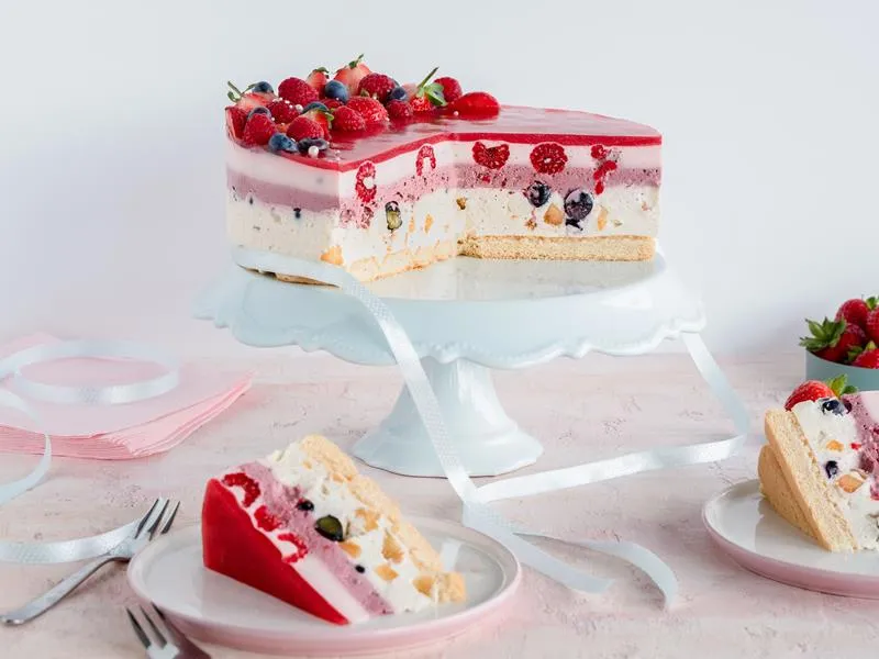 tort dla dziecka owoce