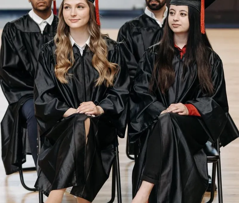 Różnice między tytułem zawodowym a stopniem naukowym