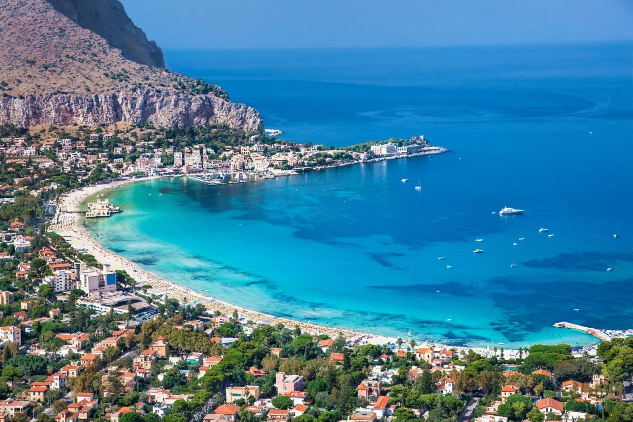 Mondello spiaggia e hotel