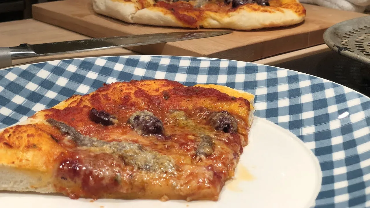 Zdjęcie Pizza aux anchois : Ma recette italienne, le secret de l'authentique