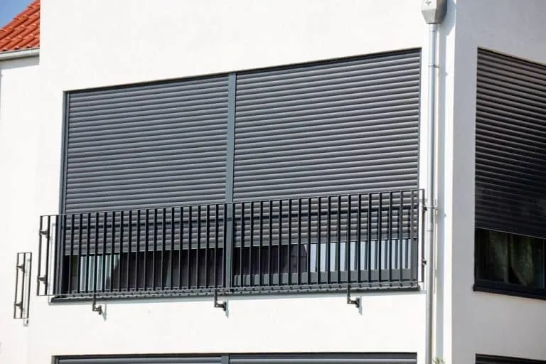 Zdjęcie Jak wymienić zasuwnicę w oknie: 7 kroków do skutecznej naprawy