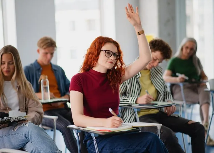 Zdjęcie Jakie zdjęcie do rekrutacji na studia? Wymagania i błędy, których uniknąć