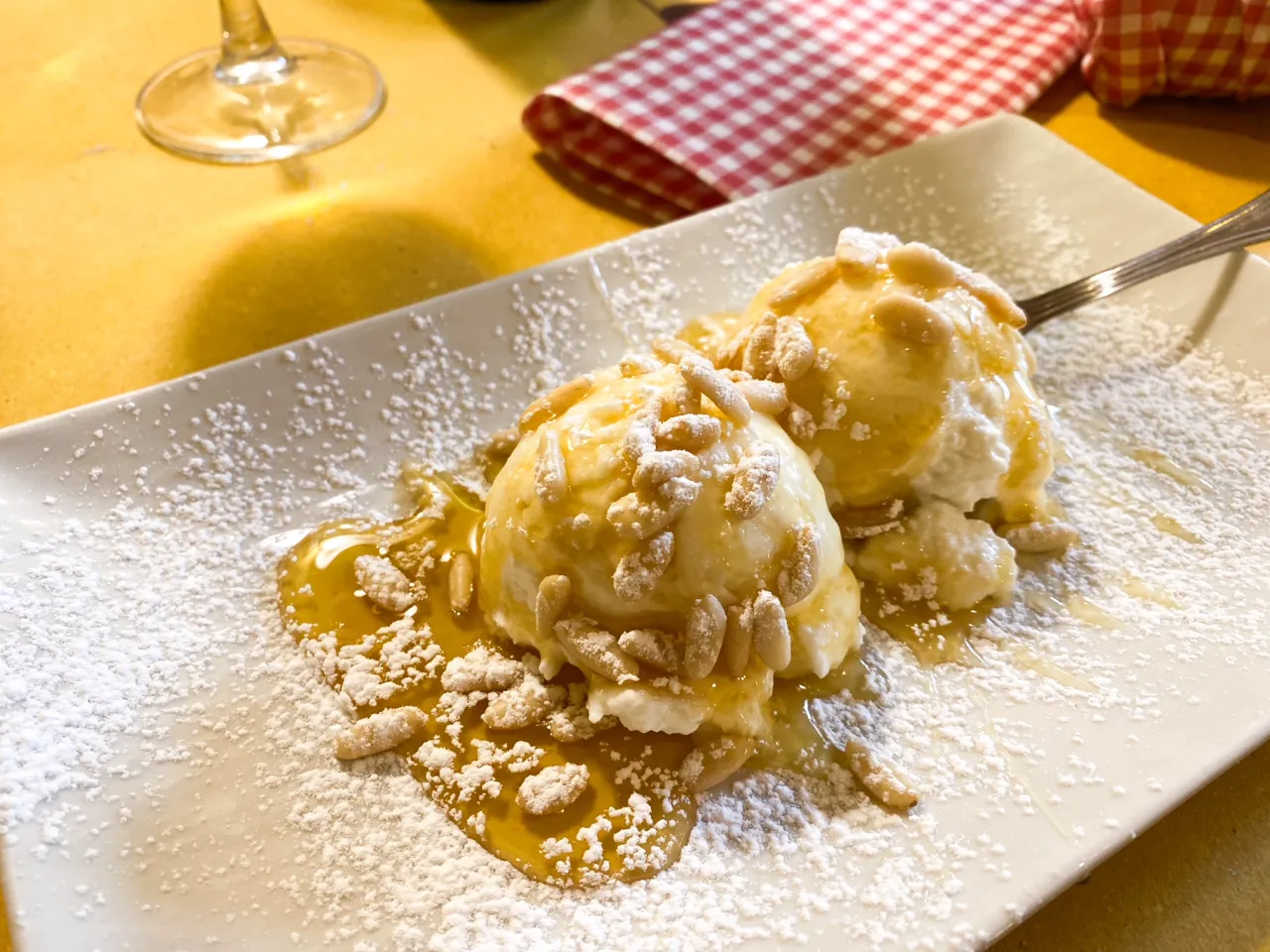 Zdjęcie Gdzie zjeść w San Gimignano? Najlepsze restauracje, które musisz poznać