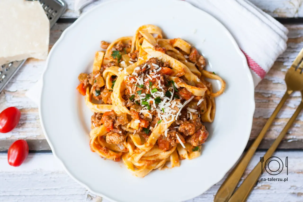 Zdjęcie Prawdziwe spaghetti bolognese - unikaj błędów w przygotowaniu sosu