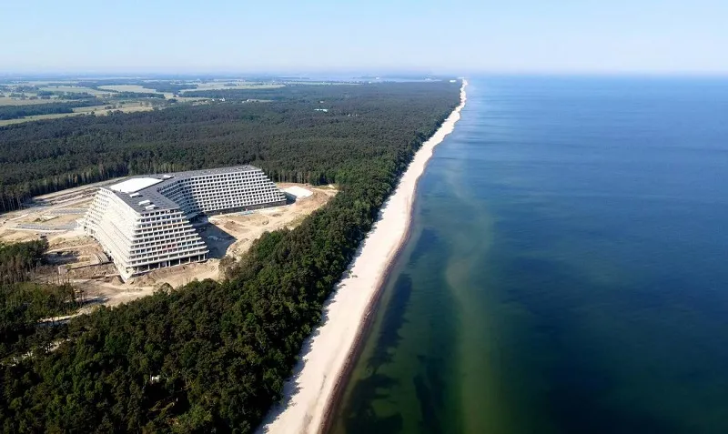 Zdjęcie Hotel Gołębiewski Pobierowo: Kiedy otwarcie? Najnowsze informacje!