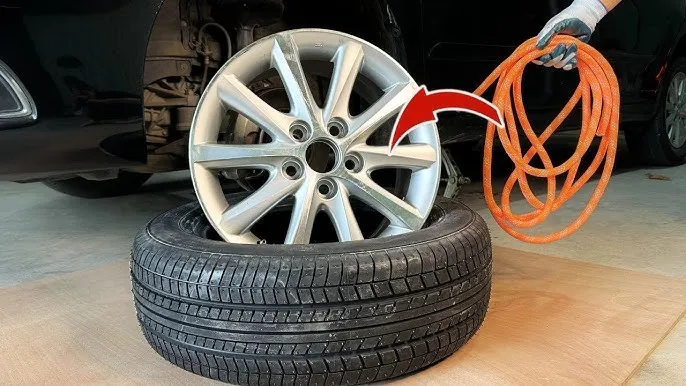 Zdjęcie Jak samemu ściągnąć oponę z felgi bez uszkodzeń i frustracji