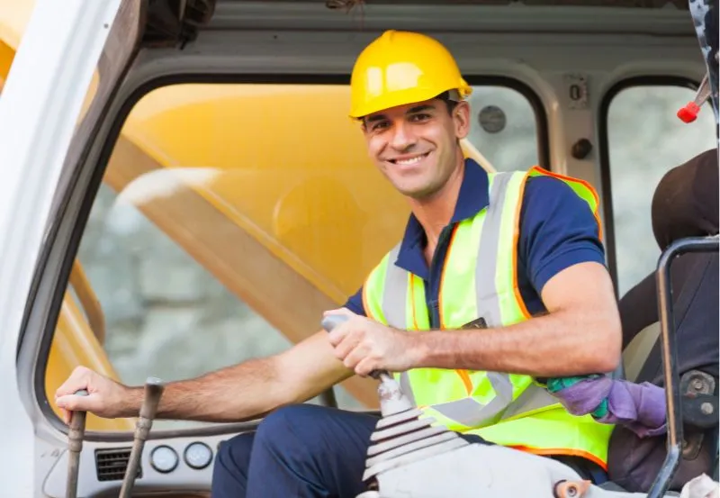 Zdjęcie Ile zarabia operator koparki w Niemczech? Zaskakujące fakty o wynagrodzeniach