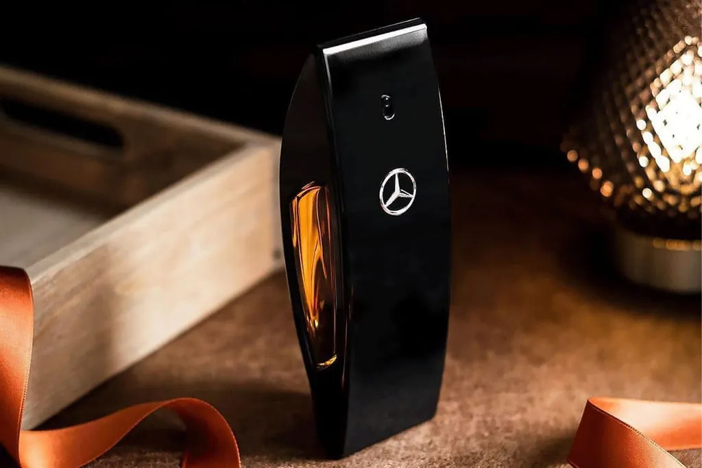 Mercedes-Benz Club Black flakon i składniki