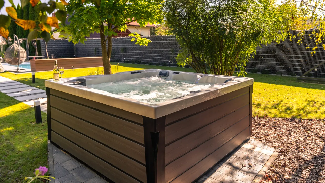 Instalacja spa w ogrodzie przygotowanie podłoża