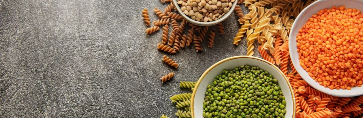 rodzaje makaronu pełnoziarnistego i z roślin strączkowych