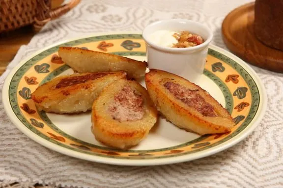 tradycyjne dania litewskie cepeliny kibiny