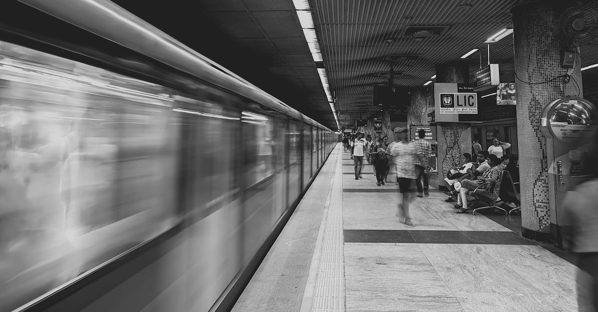Metro w Mediolanie - Szybki i wygodny transport | Mapa, bilety, porady