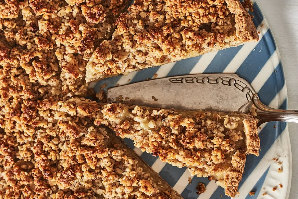 słodkie przekąski do grzańca, piernik, szarlotka