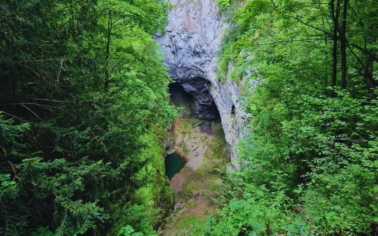 Przepaść Macocha widok z g&oacute;ry