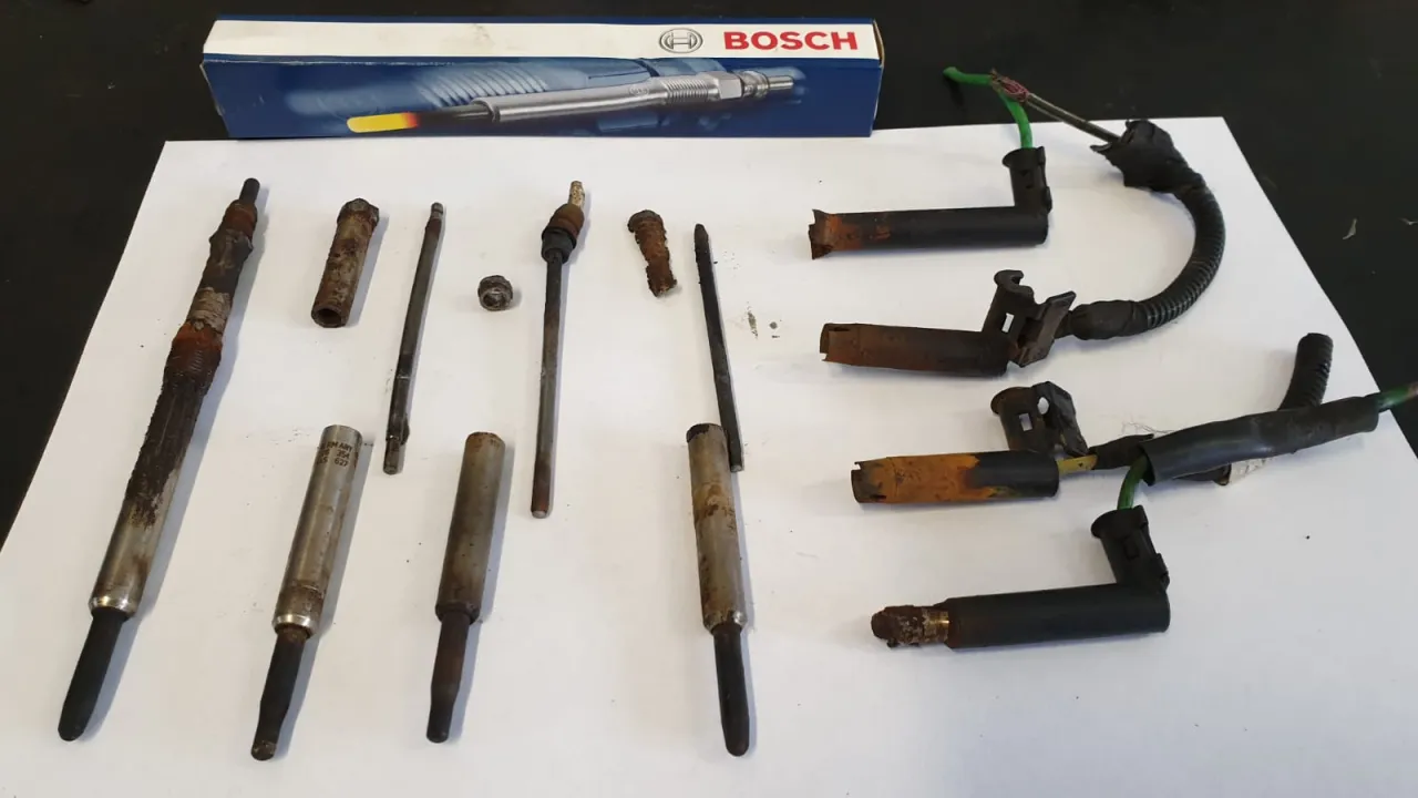 Zapieczona świeca żarowa wykręcanie