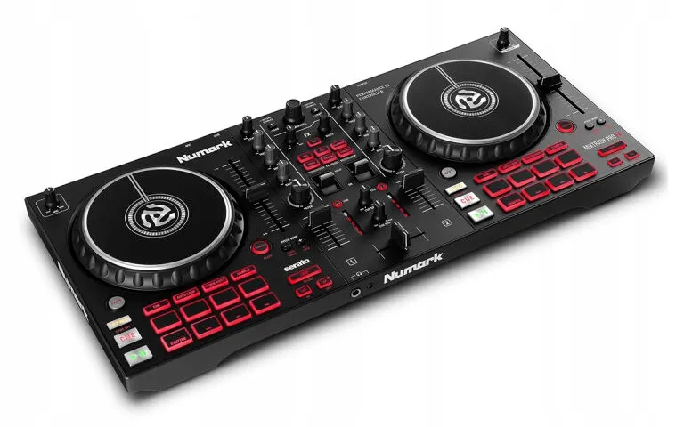Zdjęcie Jaka konsola DJ na początek: wybierz najlepszy sprzęt dla siebie